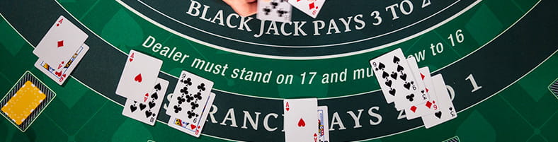Spieltisch bei Online Blackjack.