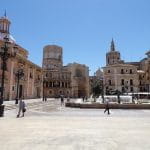 Platz an einer Kathedrale in der Stadt Valencia.