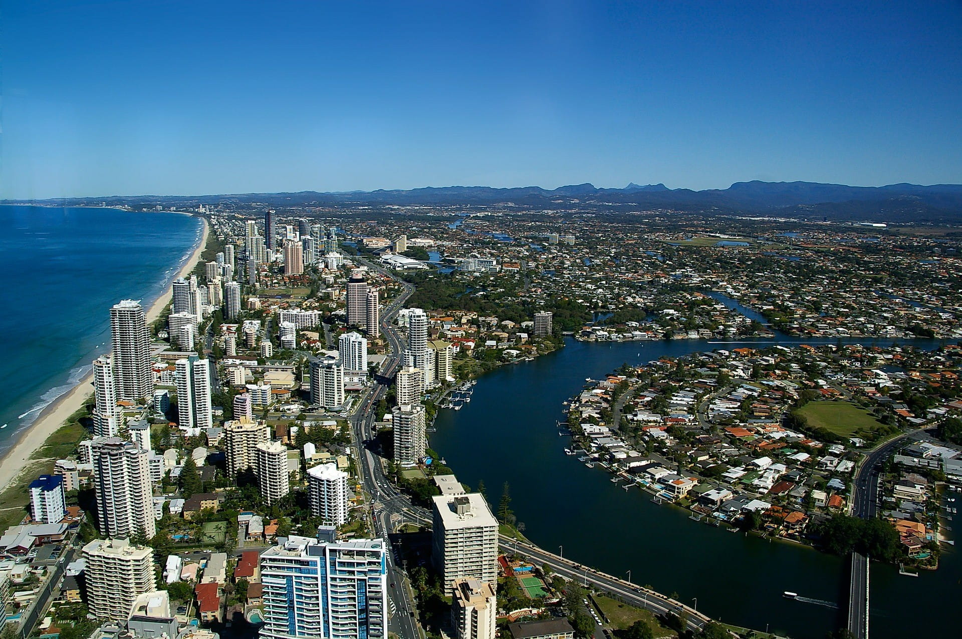 Eine Stadt an der Goldküste von Australien.