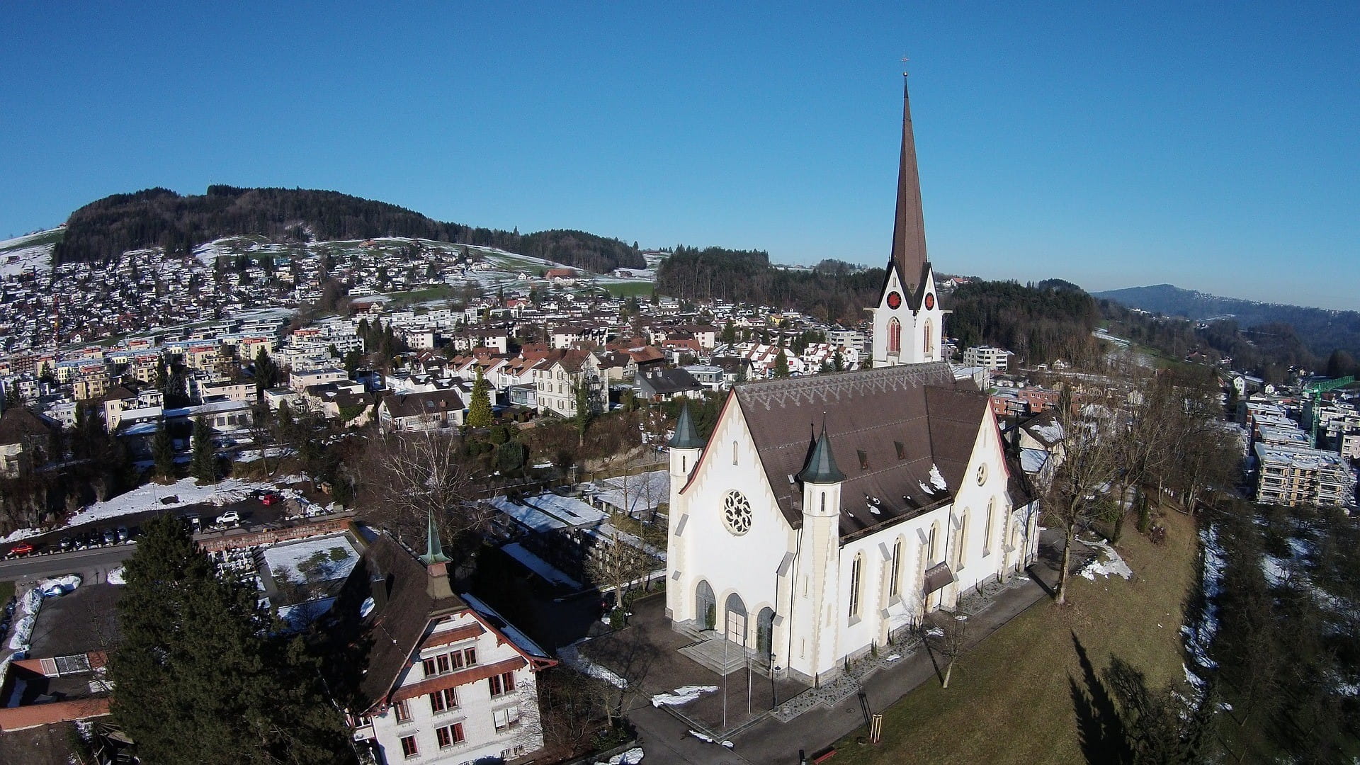 St. Gallen mit seiner Kirche Abtwil.