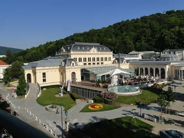 Das Casino in der österreichischen Stadt Baden, das von Casinos Austria geführt wird.