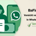 Zwielichtige Gestalt neben einem Smartphone-Bildschirm mit WhatsApp Logo sowie ein Ausweisdokument und ein Geldschein - Erstellt mit AI durch Betrugstest Prompt.